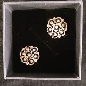 MEN'S DESIGNER EJ SAMUELS BLACK COLOR JEWEL RHINESTONE CUFFLINKS WITH GOLD BASE.